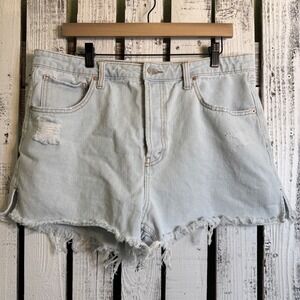 Wild Fable High Rise Cutoff‎ Jean Shorts Size 14 Light Wash Blue Distress Grunge